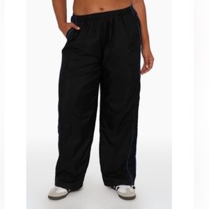 SET ACTIVE NYLON SIDE STRIPE PANTS - RARE